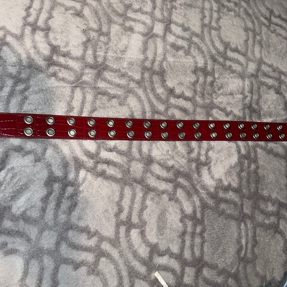 Wet Seal Faux Red Gator print belt size S ! NWOT ! - Picture 1 of 6